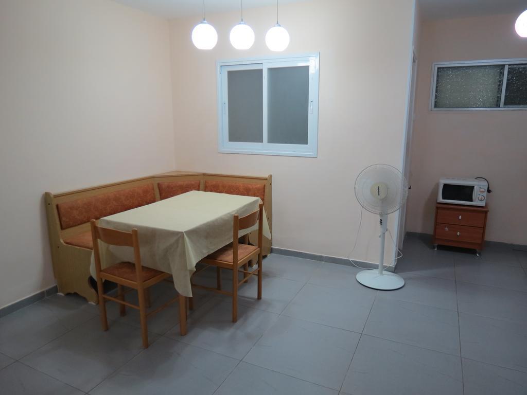 2 Bedroom Apartment In Atlit, Haifa District Exterior photo